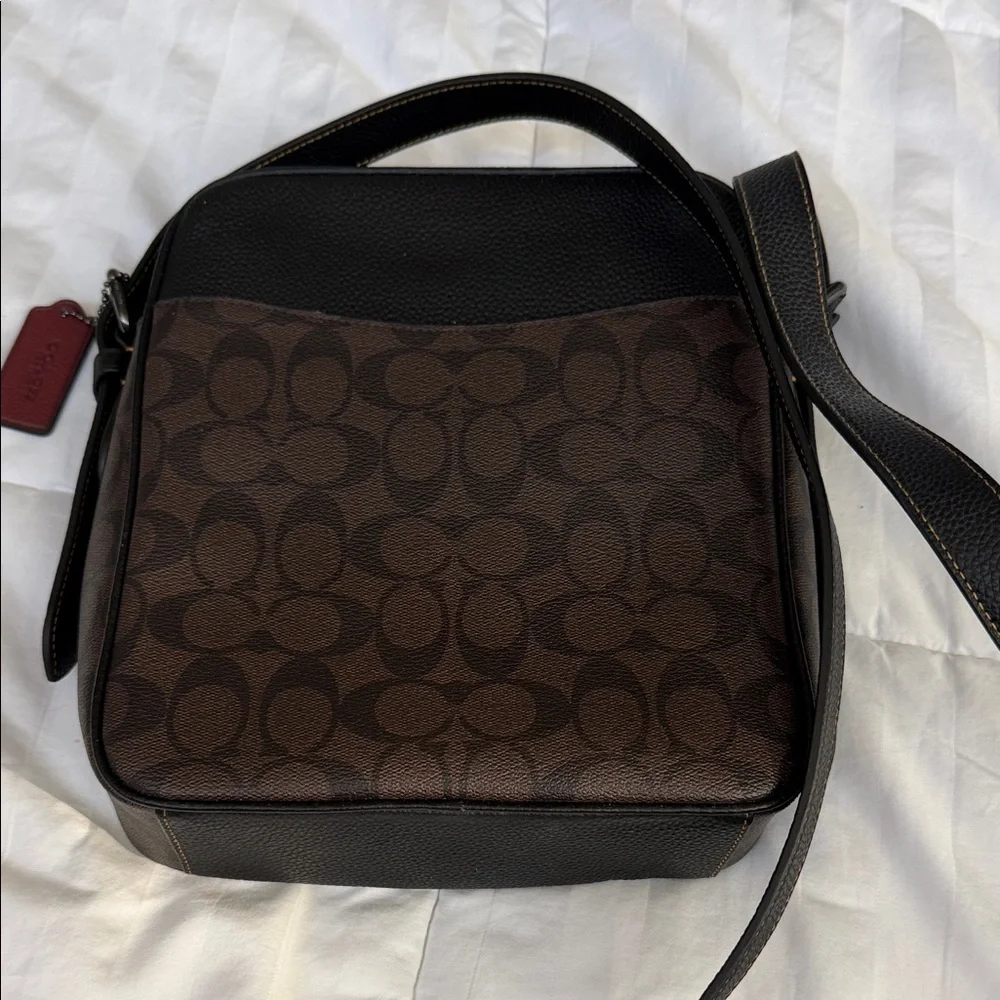 Coach Men’s Brown Signature Messenger Bag with Yellow & Red Stripes - Picture 2 of 8